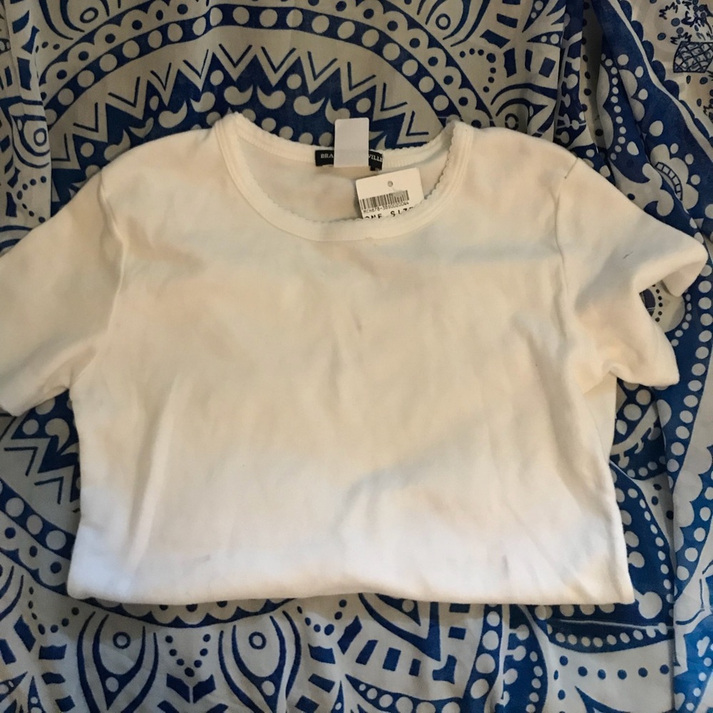brandy t shirt with neck detailing